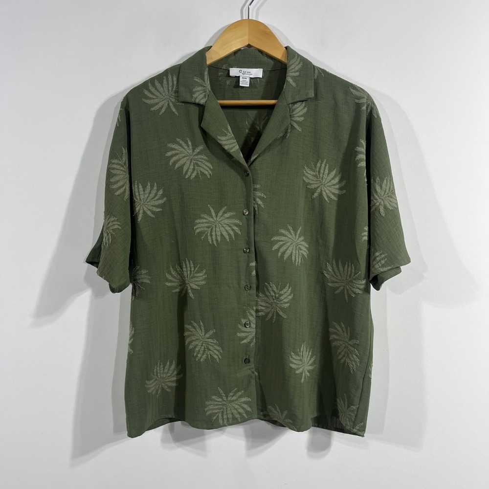 CbyOne Olive Resort Palm Leaf Granola Vacation Button Down Shirt Womens Medium